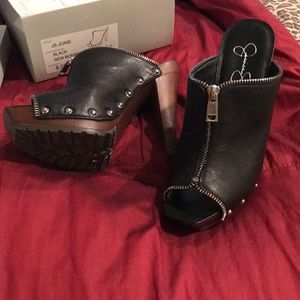 Black high heel slide